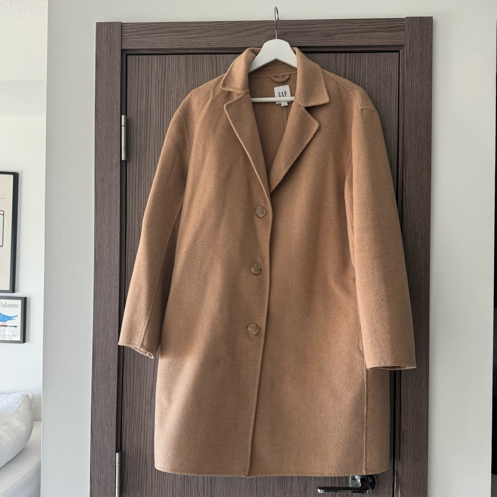 Gap Coat